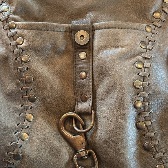 Aaneta Cleopatra Crossbody Handbag Purse olive Green boho distressed leather - Picture 10 of 15